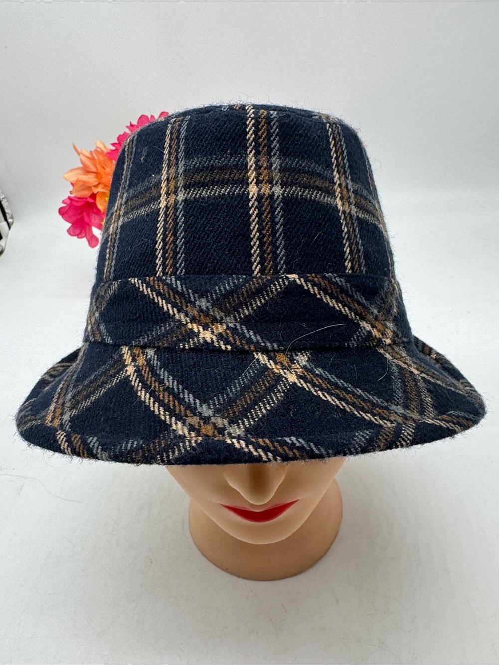 D & Y Plaid Hat with Tan & Cream Windowpane